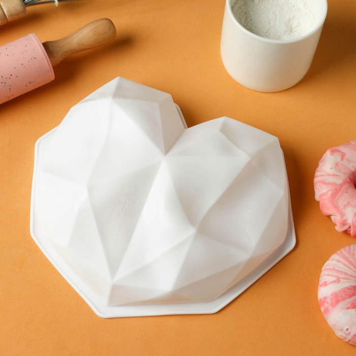 Форма для выпечки и муссовых десертов KONFINETTA «Геометрия любви», 21,5×20×6 см, цвет белый