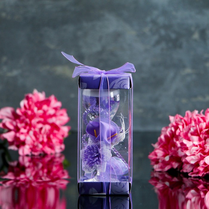 Свеча гелевая "Космея и каллы", цвет сиреневый