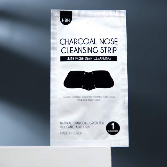 фото Очищающая угольная полоска от черных точек "luke" "charcoal nose cleansing strip", 1 шт