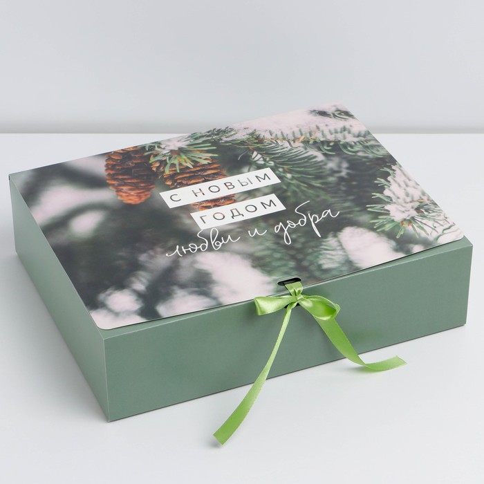 

Коробка складная двухсторонняя «Зимний лес», 31 × 24,5 × 9 см