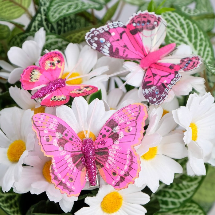 Бабочки для декора и флористики, на прищепке, пластиковые, микс, 5 см и 8 см
