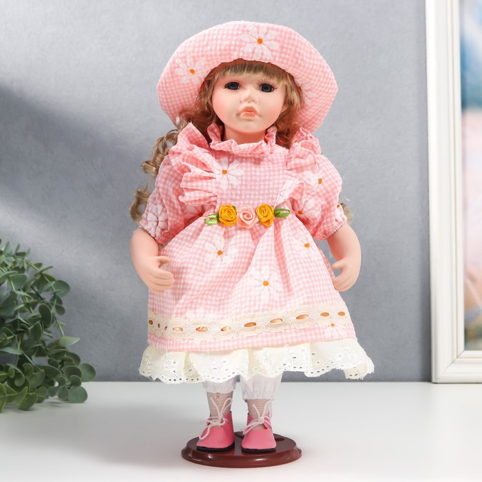 Кукла коллекционная керамика Маша в розовом платье в клетку с ромашками, в шляпке 30 см