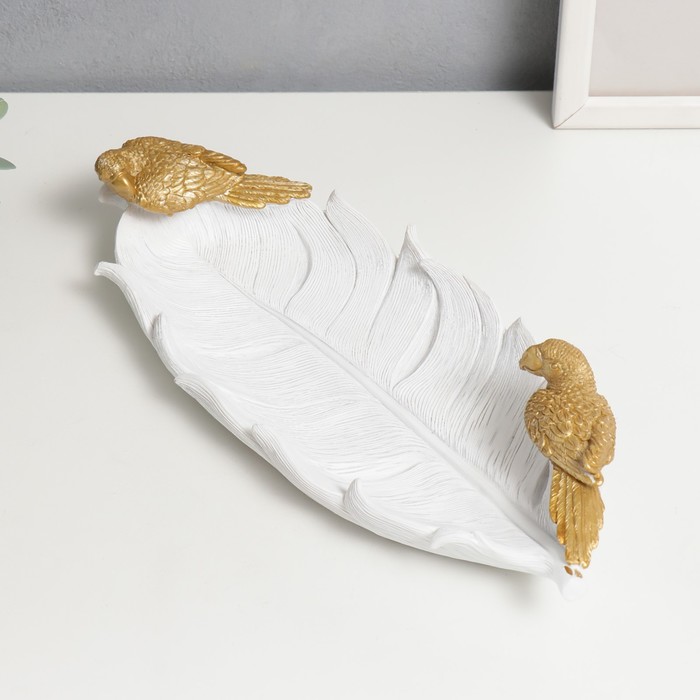 Сувенир полистоун подставка Золотые попугаи на белом листе 6х28х12 см