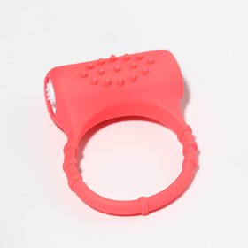Эрекционное кольцо Оки-Чпоки, с вибрацией и клиторальной стимуляцией, силикон, D=3,2 см, красное 761