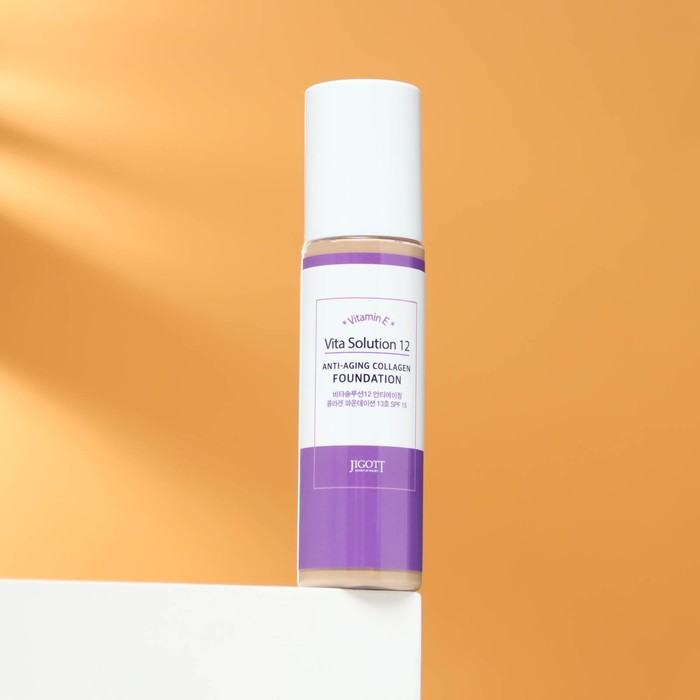 

Тональная основа для лица Jigott Vita Solution 12 Anti-Aging Collagen Foundation, тон 13, 100 мл
