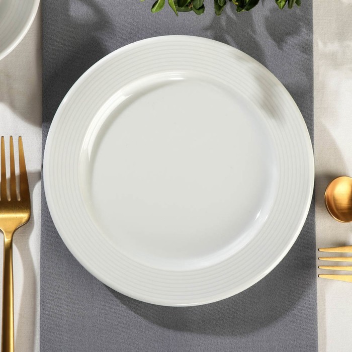 Тарелка фарфоровая пирожковая CORAL, d=17 см, цвет белый тарелка фарфоровая пирожковая доляна эстет герда d 18 см цвет белый