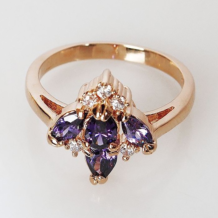 

Кольцо с аметистом "4 камня", позолота с родированием, размер 20