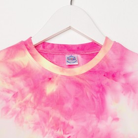 

Комплект для девочки (футболка, шорты), цвет малиновый, рост 116 см