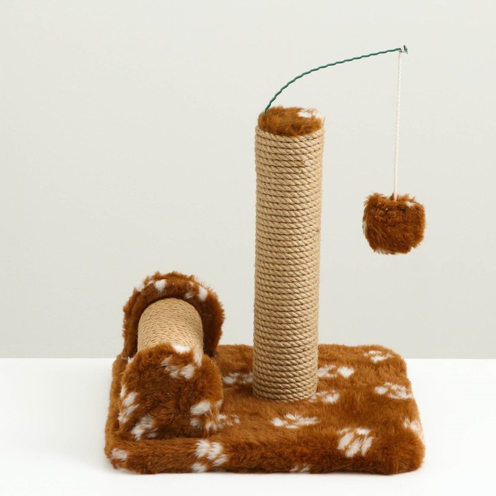 

Когтеточка игровая для котят, джут, коричневая с белыми лапками, 37 х 24 х 34 см