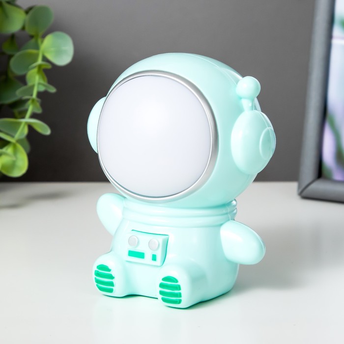 

Ночник "Космонавт" LED 1.5Вт USB АКБ зеленый 9,5х8х10,5 см RISALUX