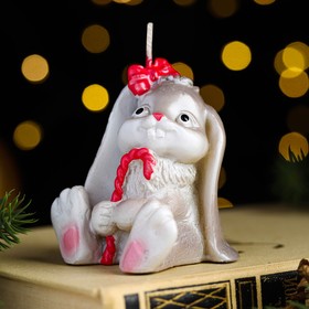 Свеча фигурная «Кролик с конфетой», 7,5х6 см, 43 г Ош