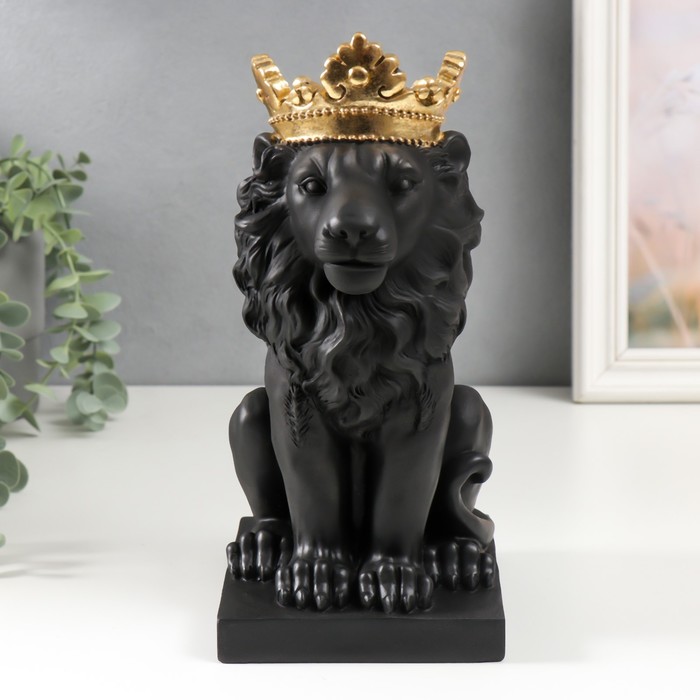 Сувенир полистоун подсвечник Чёрный лев в золотой короне 24,5х14х11,5 см цена и фото