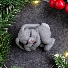 

Фигурное мыло "Кролик лежит боком" серый, 30гр, 4х6х3см
