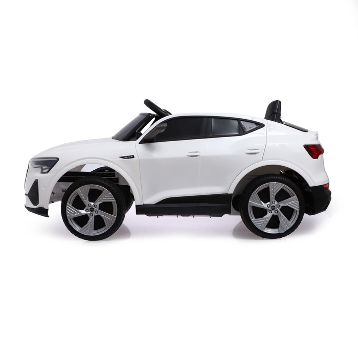 Электромобиль AUDI e-tron Sportback, EVA колеса, кожаное сидение, цвет белый