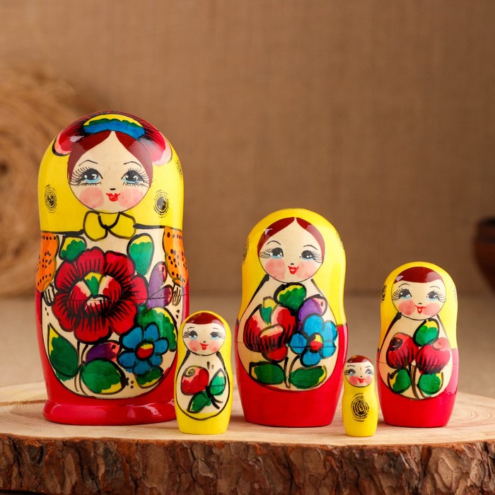 Матрешка "Маруся в желтом платочке", Майдан, 15см, 5 кукольная, ручная роспись