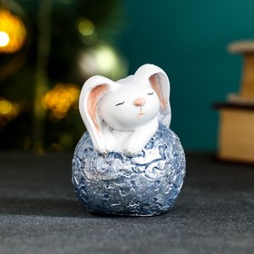 

Фигура "Кролик на шаре" синий, 8х8см