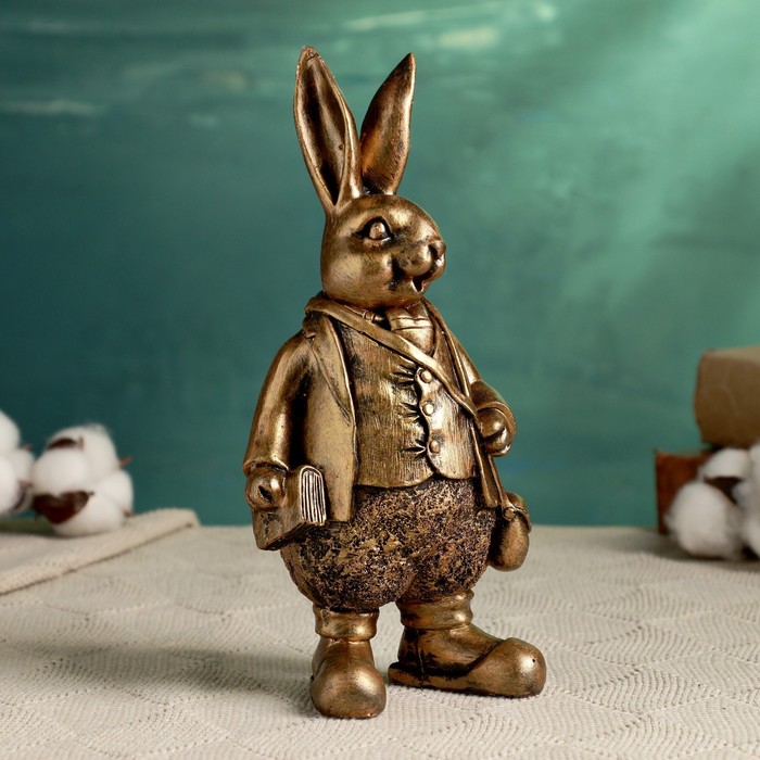 Фигура Кролик джентельмен с книжкой бронза, 22х11см фигура кролик почтальон 22х11см