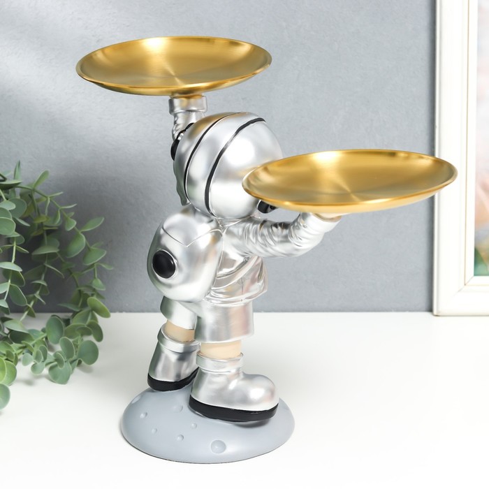 Сувенир полистоун подставка "Космонавт в серебристом с двумя блюдами" 14х26,5х32 см 9036261