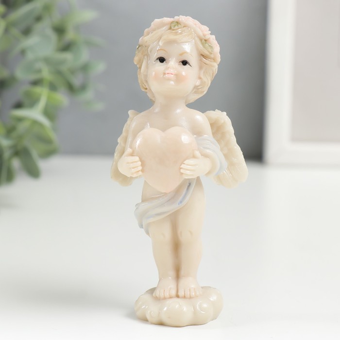 Сувенир полистоун Пухлый ангелок в цветочном венке, с большим сердцем лак 10,5х4,5х5,5 см