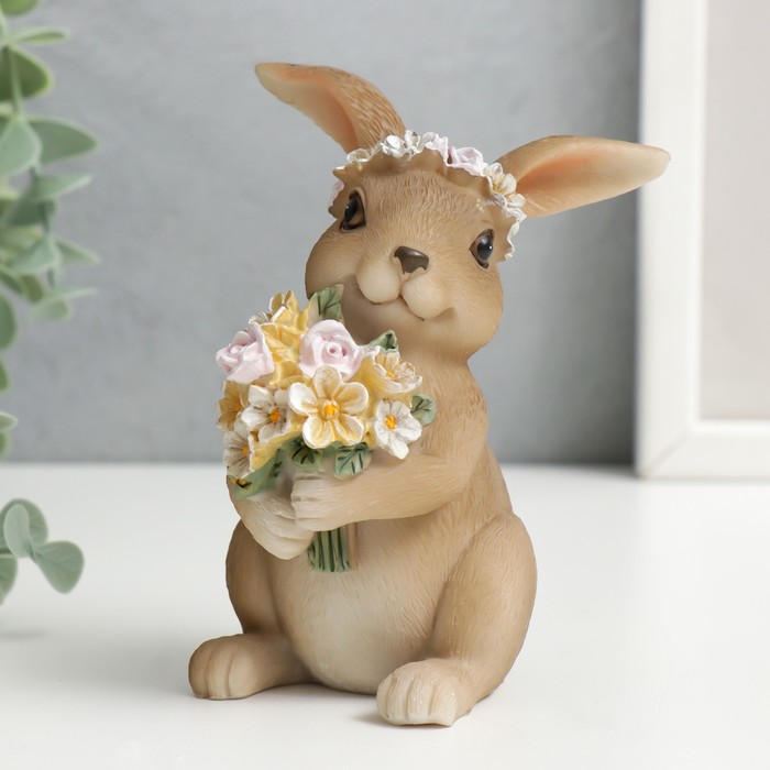 Сувенир полистоун Кролик в цветочном венке и букетом цветов 11х7,5х7,5 см