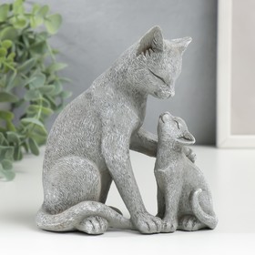 Сувенир полистоун 'Кошка с котёнком - ласка' серый 13,5х6,5х12,5 см Ош