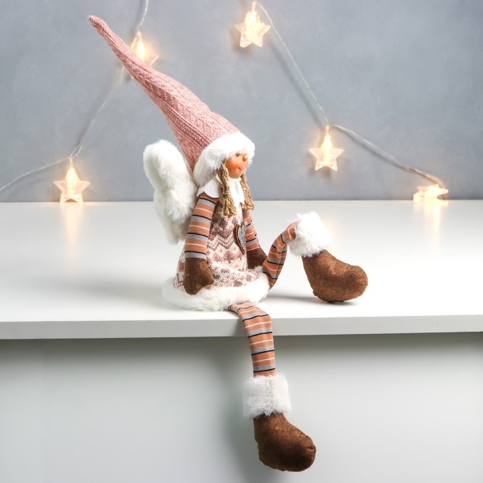 фото Кукла интерьерная "ангел в бежевом наряде с узорами и сердечком" длинные ножки 50х13х9 см