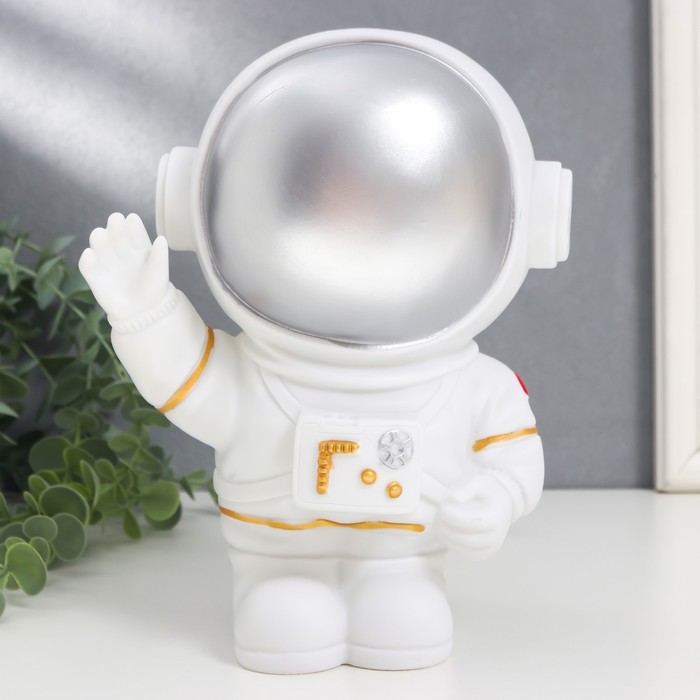

Копилка пластик "Приветствие космонавта" МИКС 13,5х18х22 см