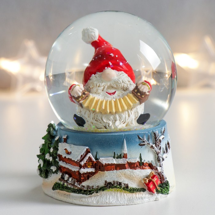 Сувенир полистоун водяной шар Дед Мороз - гармонист 7х6,7х8,8 см