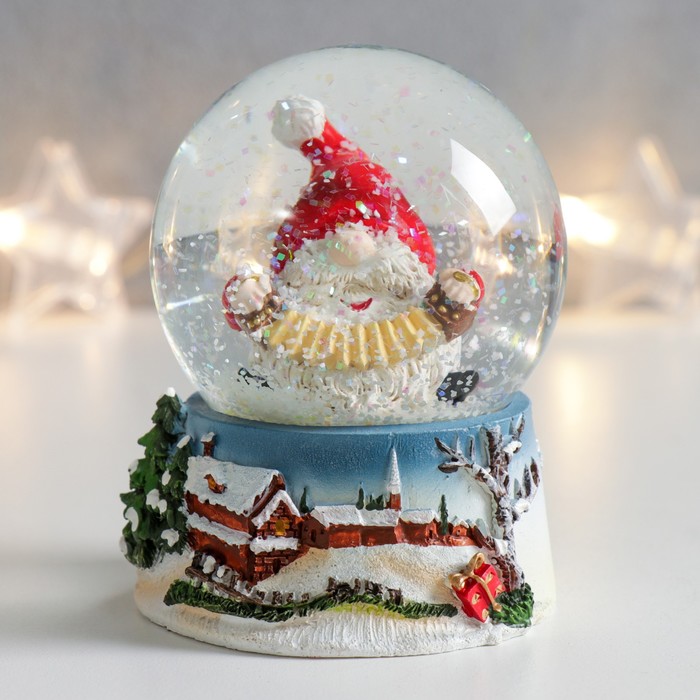 Сувенир полистоун водяной шар "Дед Мороз - гармонист" 7х6,7х8,8 см