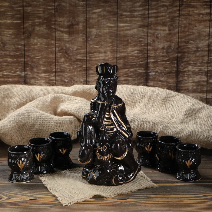 Штоф с рюмками "Рыбалка" чёрно-золотой, 7 предметов, 0,7 л