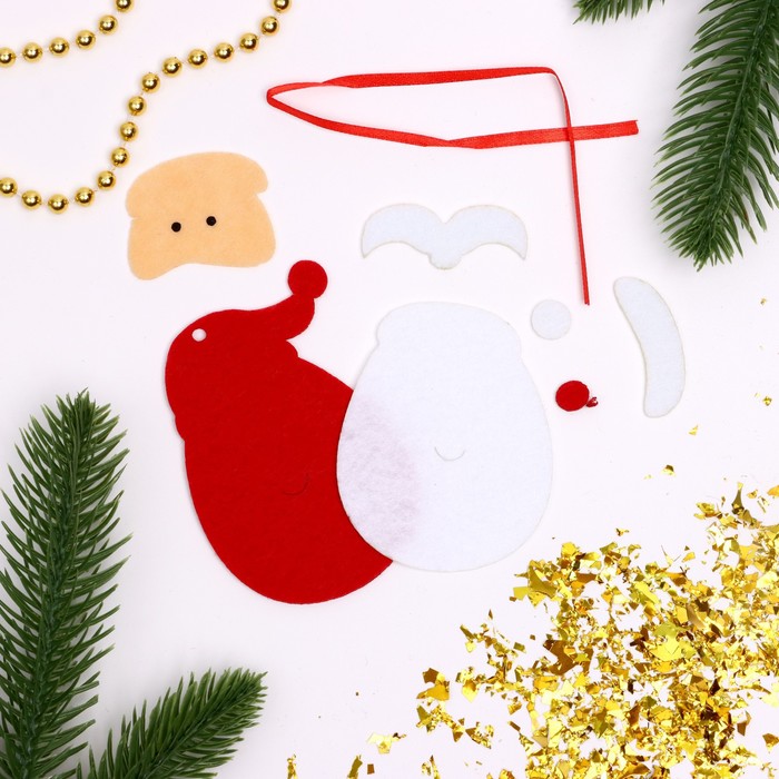 Набор для творчества - создай елочное украшение из фетра "Дед мороз - красный нос"