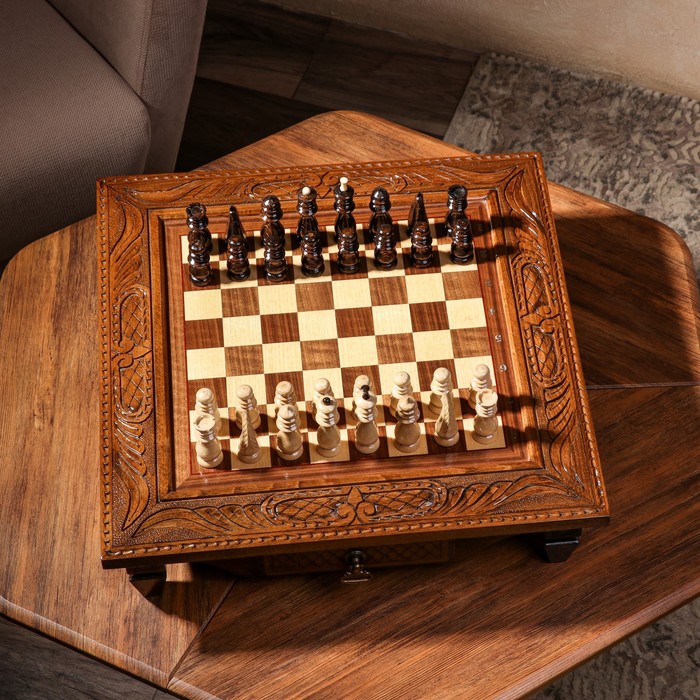 Шахматы ручной работы Классика с резкой, на ножках, 50х50 см, массив ореха, Армения