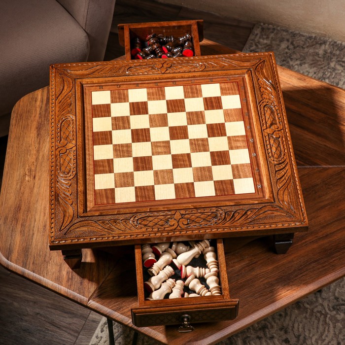 Шахматы ручной работы "Классика с резкой", на ножках, 50х50 см, массив ореха, Армения