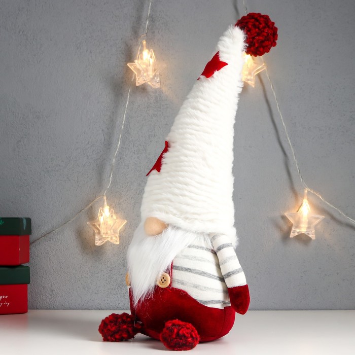Кукла интерьерная "Дед Мороз в красном комбинезоне, в колпаке со звёздами" 35х16х14 см