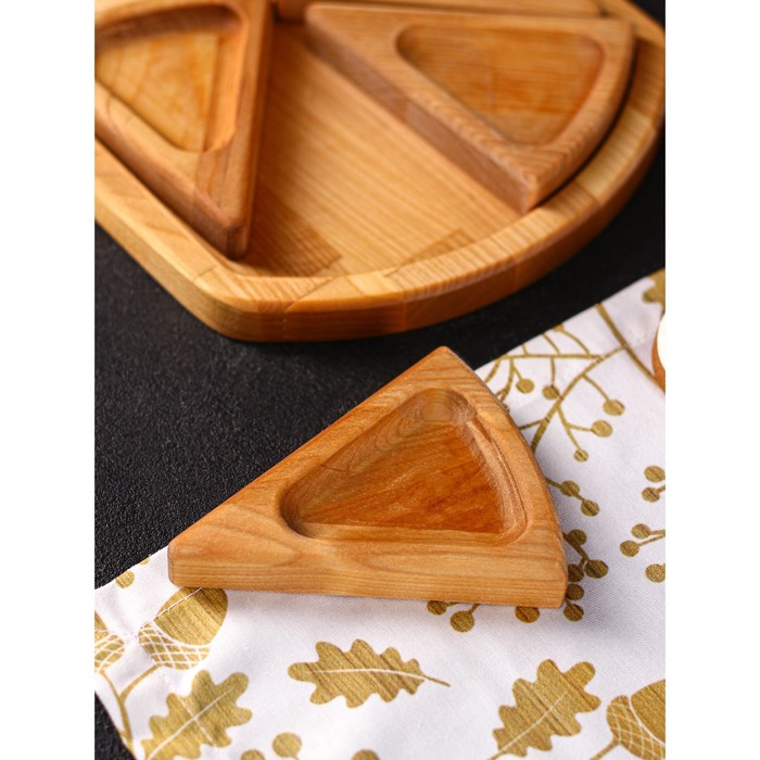 Подарочный набор посуды Adelica «Сырная мозайка», доска разделочная 35×22 см, менажницы 4 шт, 12,5×9 см, берёза