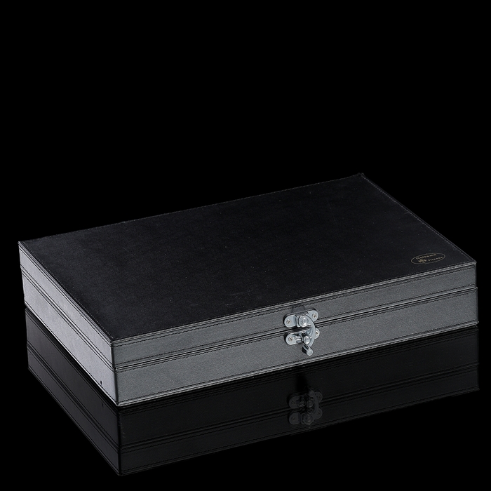 Набор для покера (2 колоды карт, игральные кости, фишки)