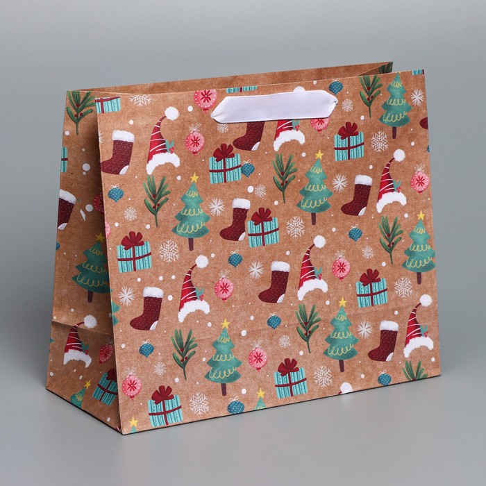 Пакет крафтовый горизонтальный «Новогодние подарочки», ML 27 × 23 × 11,5 см пакет крафтовый вертикальный новогодние огоньки ml 23 × 27 × 11 5 см
