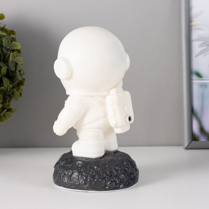 Ночник Космонавт LED USB МИКС 7,5х7,5х17,5 см 7823699