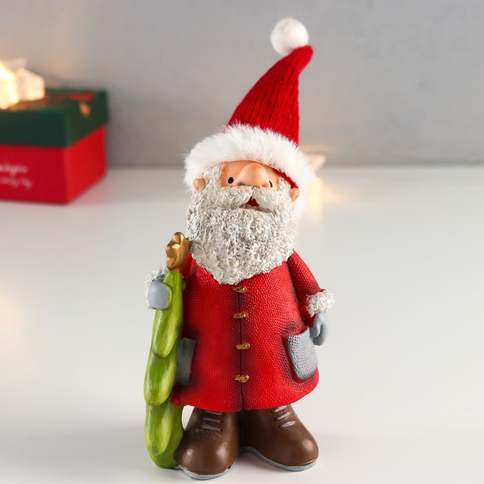 Сувенир полистоун Дед Мороз в красном, с кудрявой бородой с ёлочкой 15х6х8 см декоративная кукла кнр дед мороз с кудрявой бородой в меховом костюме 28 см белый