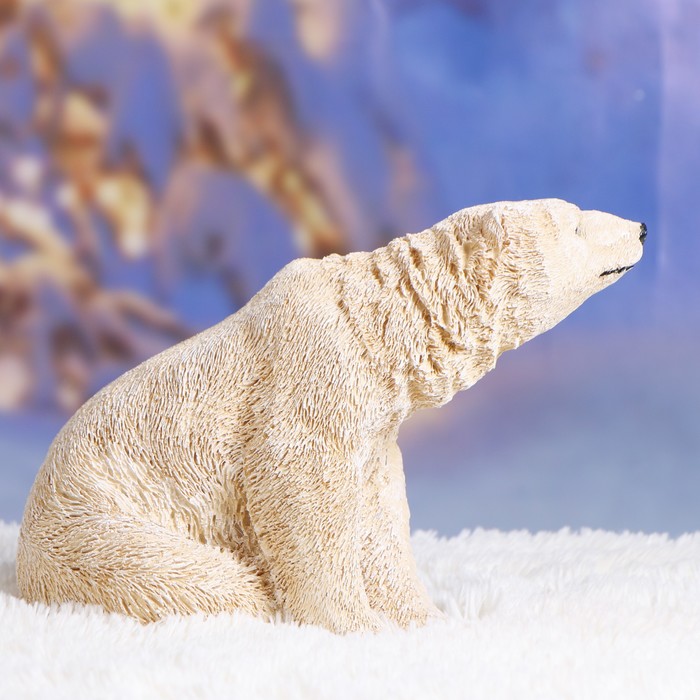 

Фигура "Белый медведь сидит"