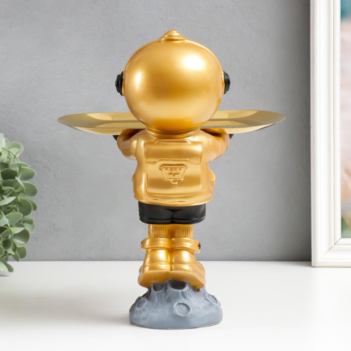 Сувенир полистоун подставка "Космонавт на астероиде" золотой 29х17х22,5 см 9045880