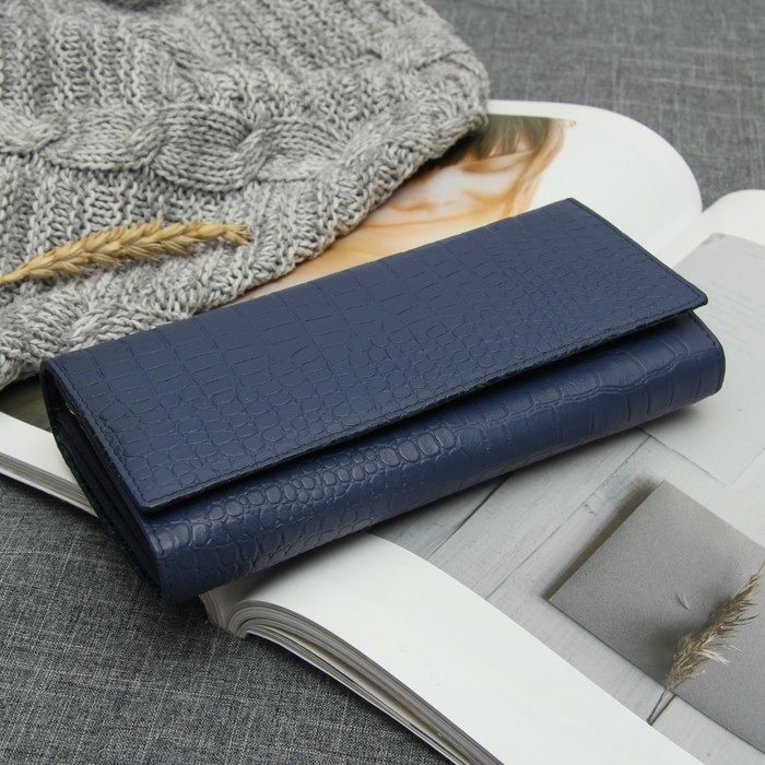 Кошелёк женский на клапане, 3 отдела, 2 отдела на рамке, отдел для кредиток, отдел для монет, матовый, синий