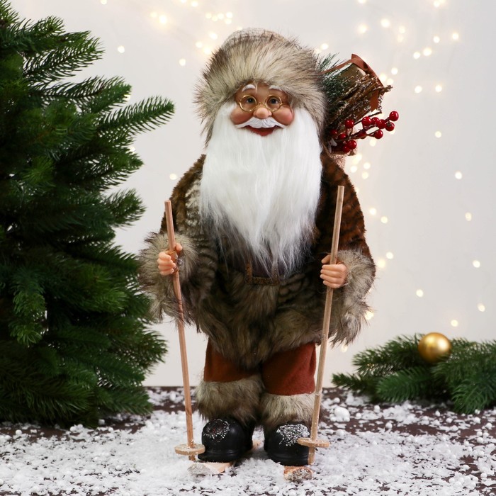 цена Дед Мороз На лыжах и с веточками 40 см, серый