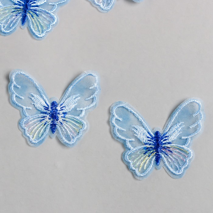 Декор для творчества текстиль вышивка Бабочка голубая 4,7х5,5 см