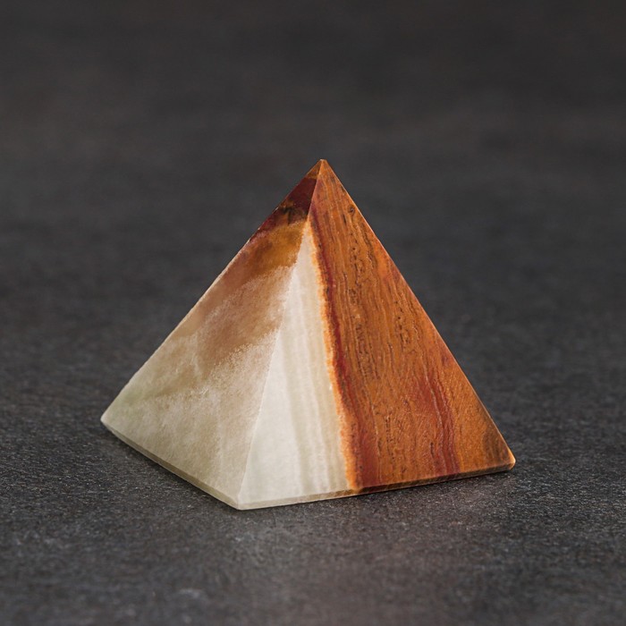 цена Сувенир «Пирамида»,3,2 см, набор 10 шт, оникс