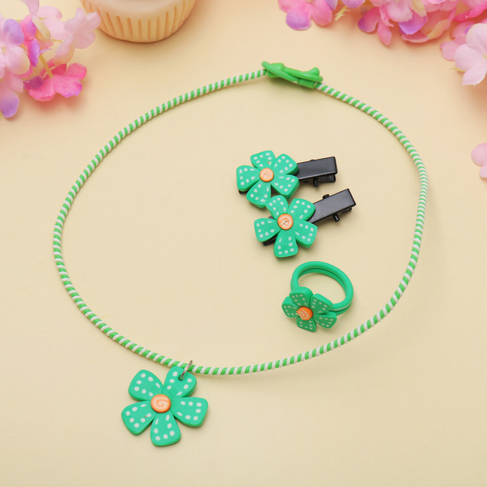 Набор детский "Выбражулька" 4 предмета: 2 заколки, кулон, кольцо, цветочек, цвет МИКС