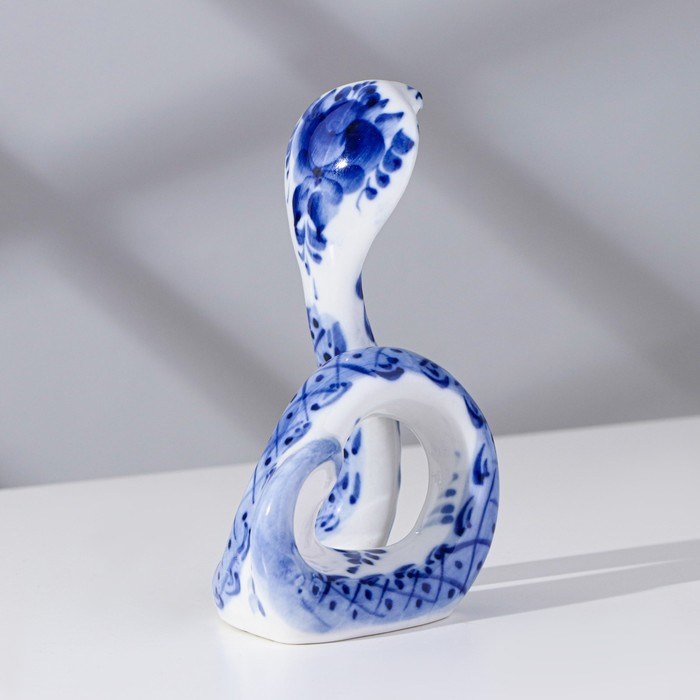 

Сувенир "Кобра", гжель, фарфор 2с