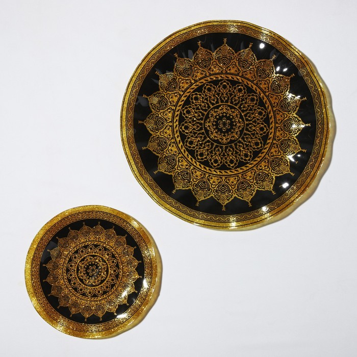 Набор столовый «Мехенди», 7 предметов: d=30 см - 1 шт, d=18 см - 6 шт, цвет золотой, черный