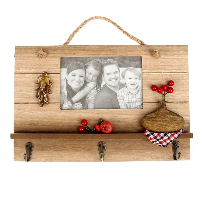 Фоторамка с крючками "Вишенки в вазе" для фото 10х15 см