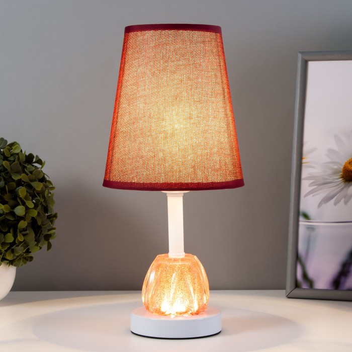фото Настольная лампа "хилтон" e27 40вт бело-красный 15х15х32 см risalux